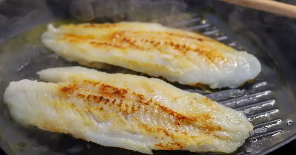 ¿Cómo preparar filetes de pescado a la plancha sin que se peguen ...