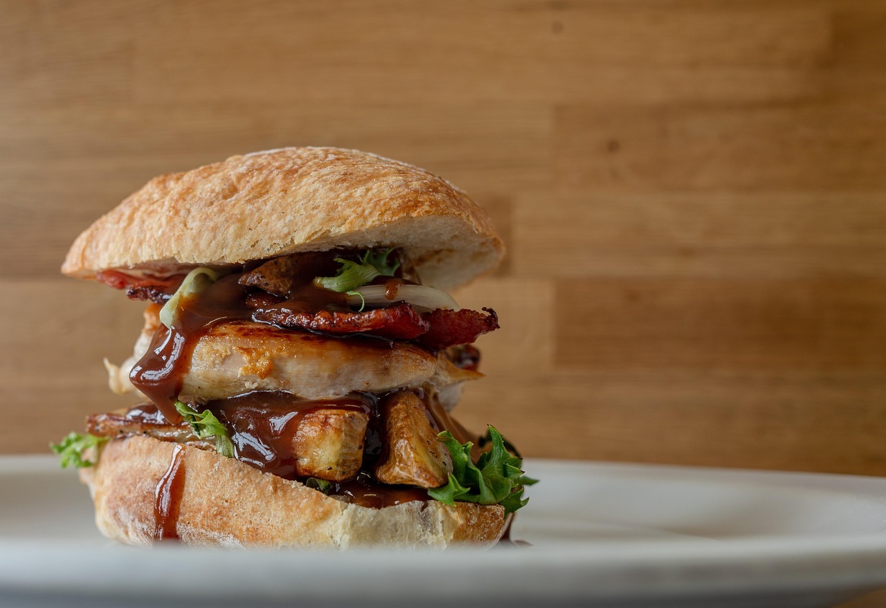 Crema de pollo para sándwich: receta casera, cremosa y fácil de personalizar
