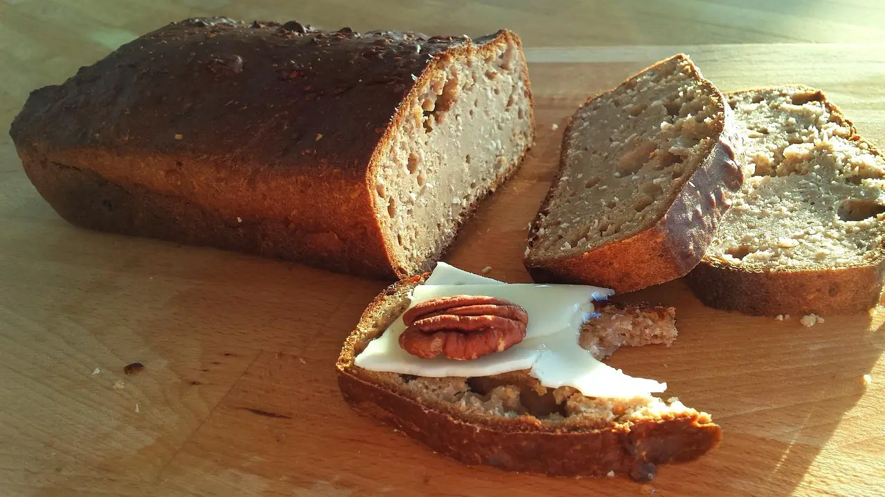 Pan de banana sin harina: receta esponjosa, saludable y sin gluten